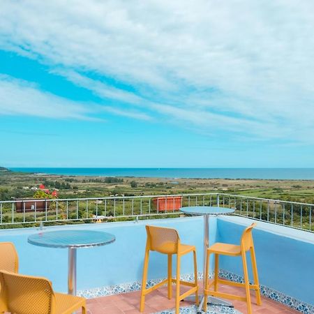 Panoramic Rooms Fora E ' Muros With Sea View Common Terrace , Ammentos Posada Exterior photo